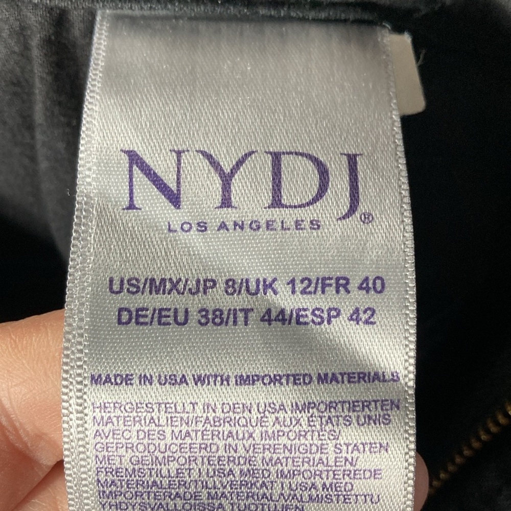 NYDJ Barbara Bootcut Jeans In Petite/short. Black. Size 8. With lift and tuck . - Picture 4 of 9